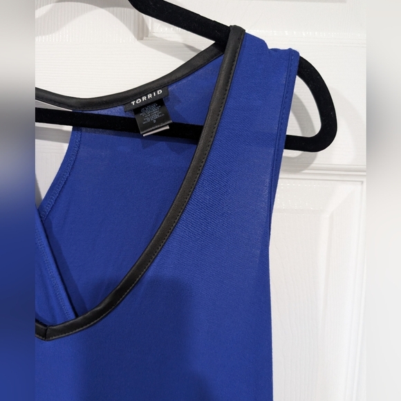 Torrid Colbat Blue with Faux Black Leather Trim Sleeveless Top in Size 2 (18/20) - Picture 7 of 8